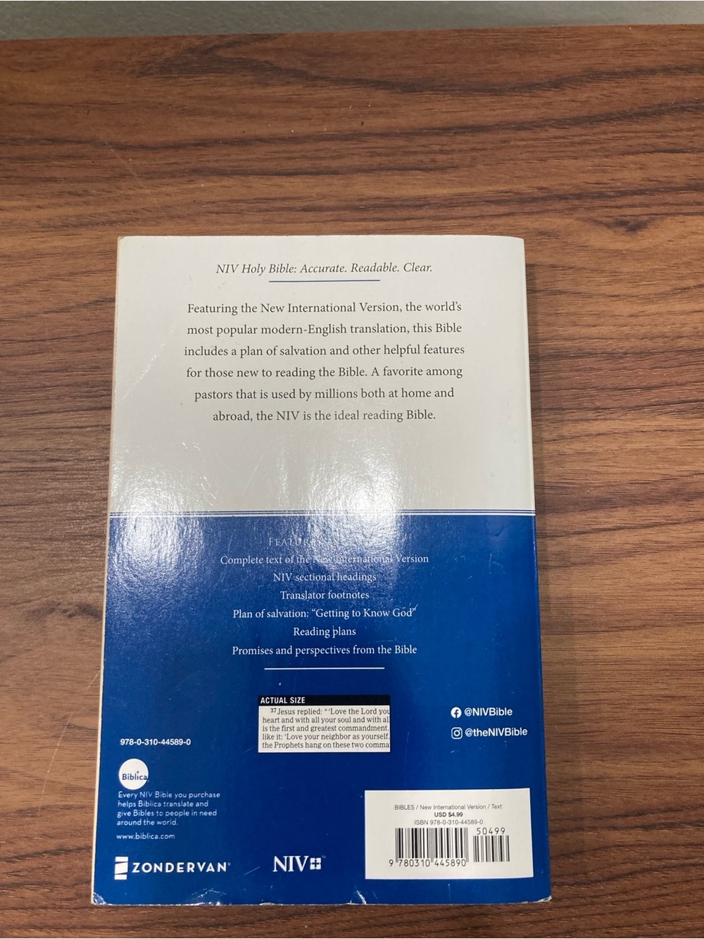 NIV Holy Bible in White and Blue - Picture 2 of 3